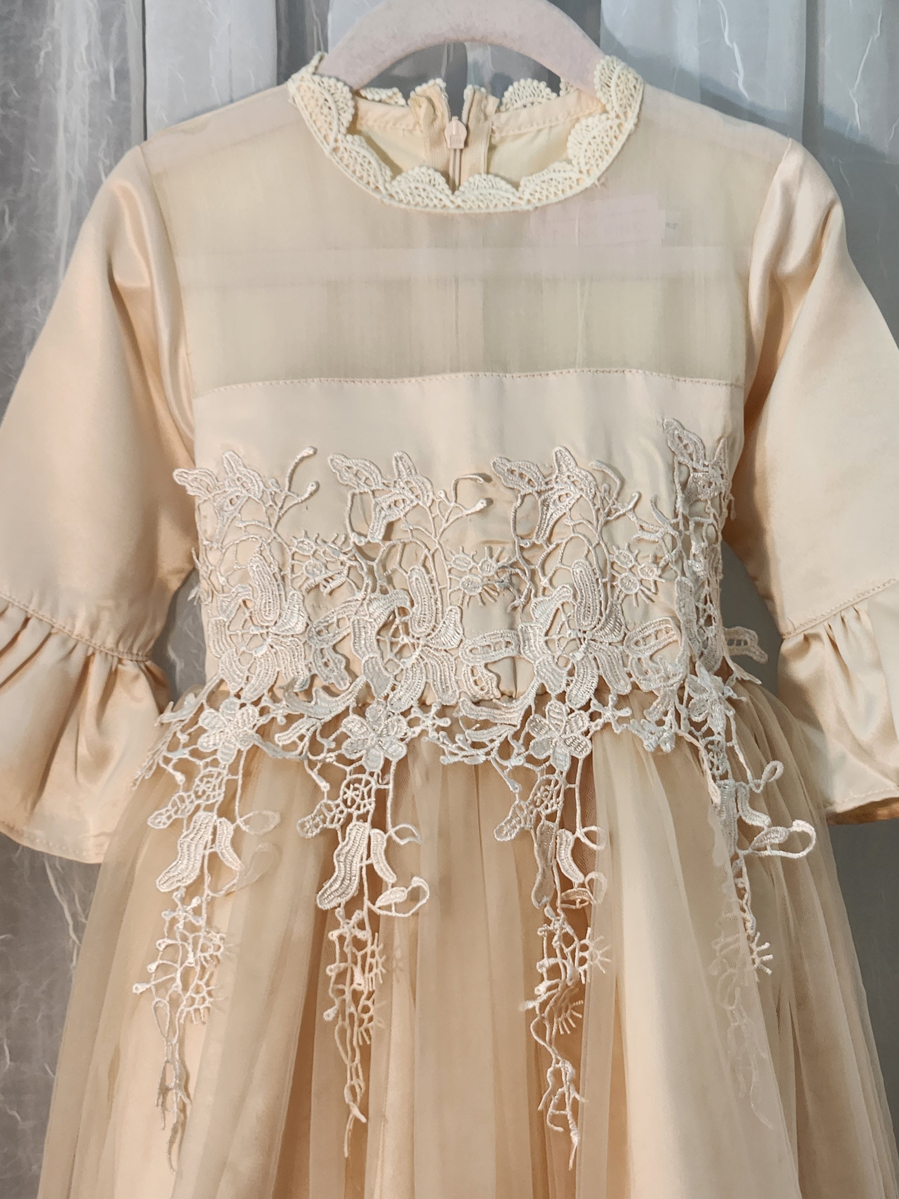 Angelic Abigail (Size 4) Girl's Gown
