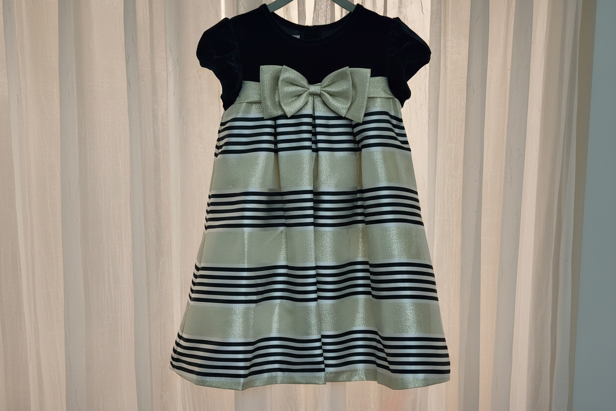 Enchanting Eden (Size 4) Girl's Dress
