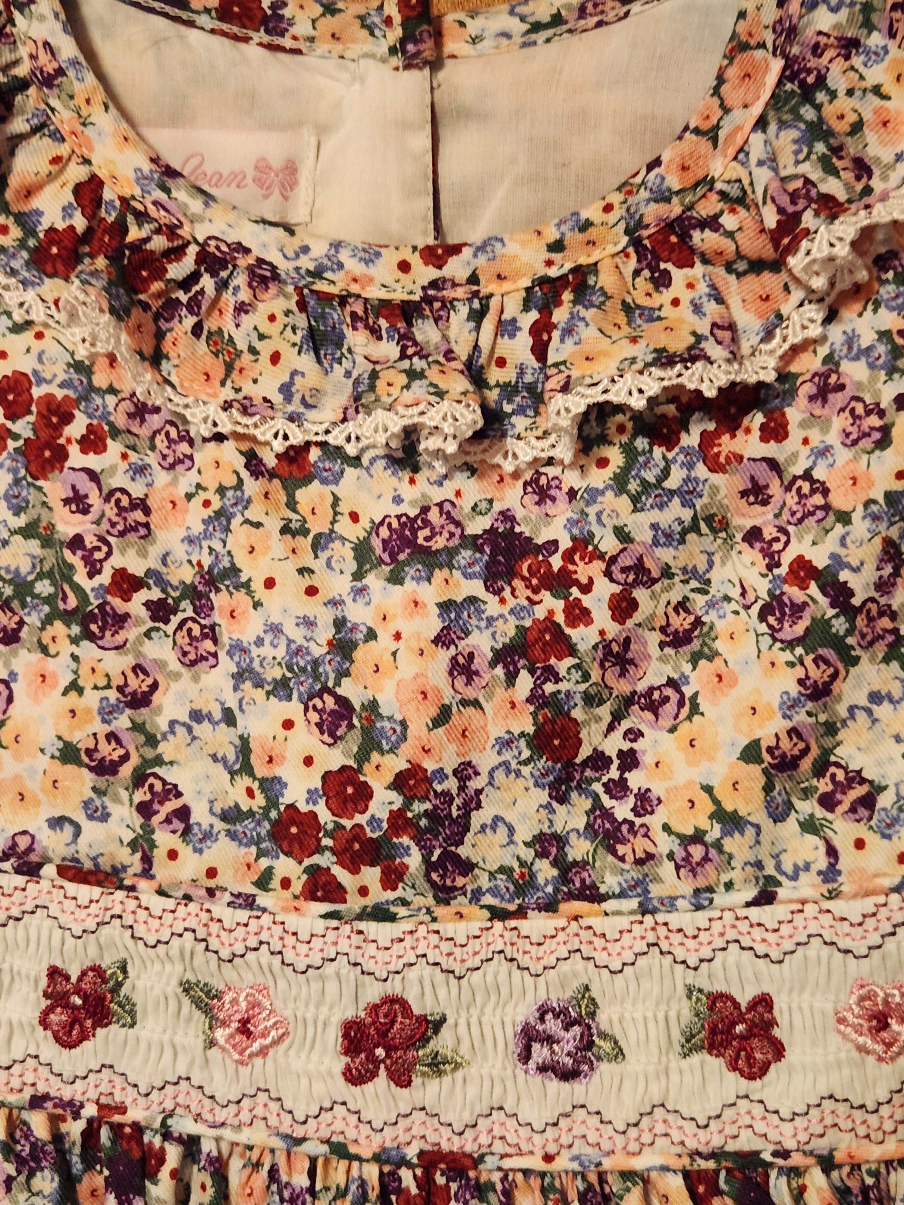 Insightful Iris (Size 3T) Girl's Dress